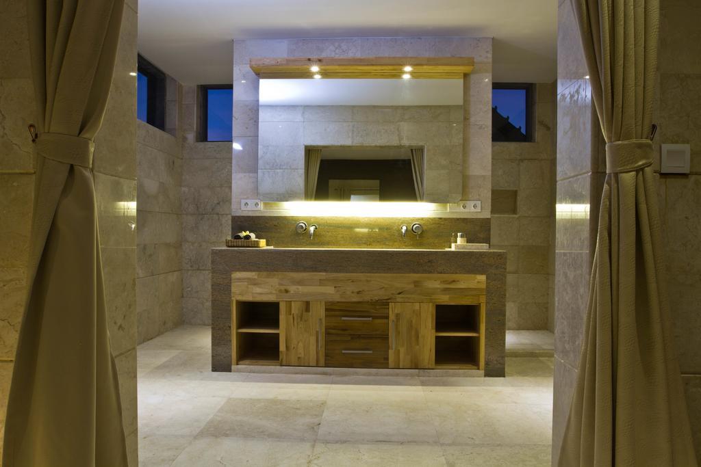 Puri Ratu Jimbaran Villa Szoba fotó