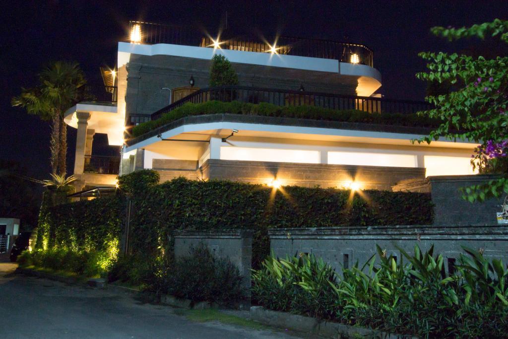Puri Ratu Jimbaran Villa Kültér fotó