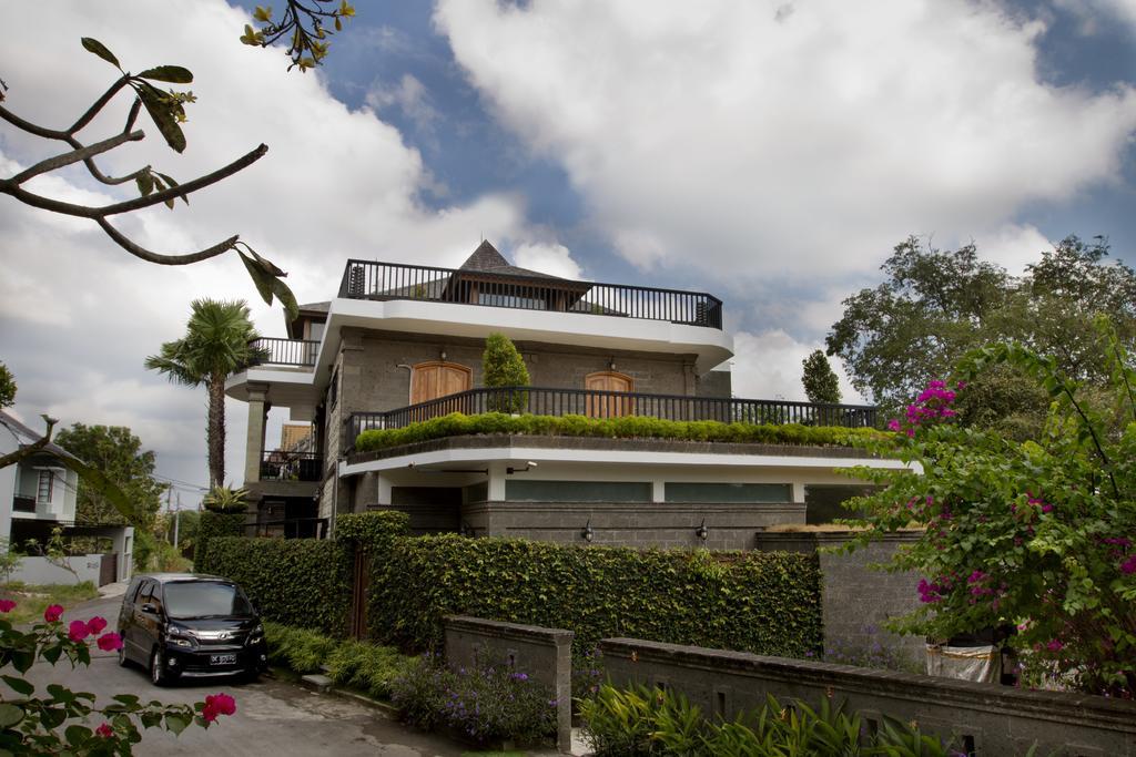 Puri Ratu Jimbaran Villa Kültér fotó